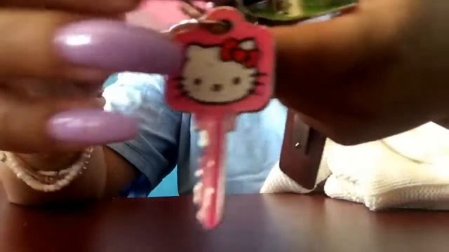 *ASMR*Soft car key tap and play**Long nails***