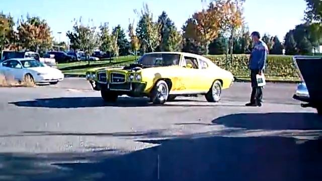 1971 pontiac lemans T-37 burnout