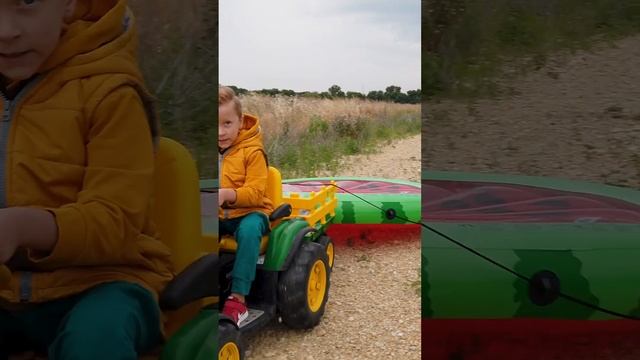 Leo's Creative Tractor Fix | Fun Wheel Repair Adventure #shorts