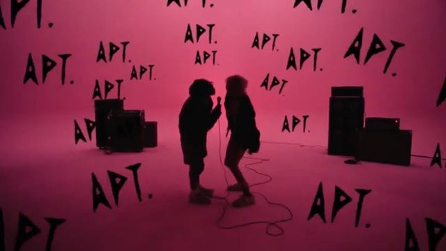 ROSÉ & Bruno Mars  APT  MV