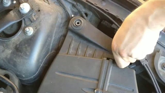 2009 BMW 328i E90 Air Filter Replace New