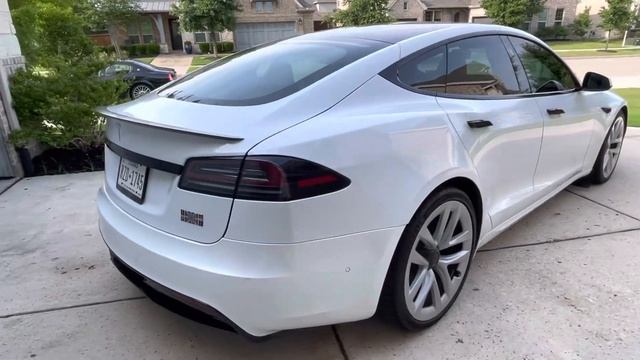 2022 Tesla Model S Plaid Walkaround