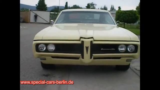 1968 Pontiac Bonneville Preview mit Streifen