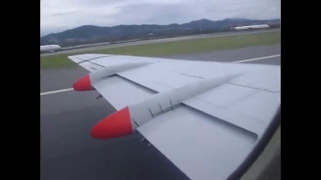 Fokker 100 Noise - Rolls Royce Engine's Sound - Full power for takeoff