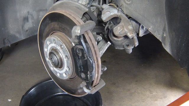 How to Replace the brake pads on a VW Passat 2000 to 2005