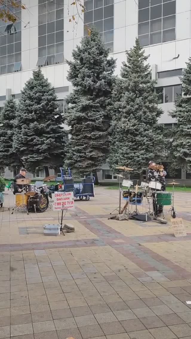 ROCKMAN: Эдуард Бахчисарайцев, уличный музыкант, г. Краснодар.