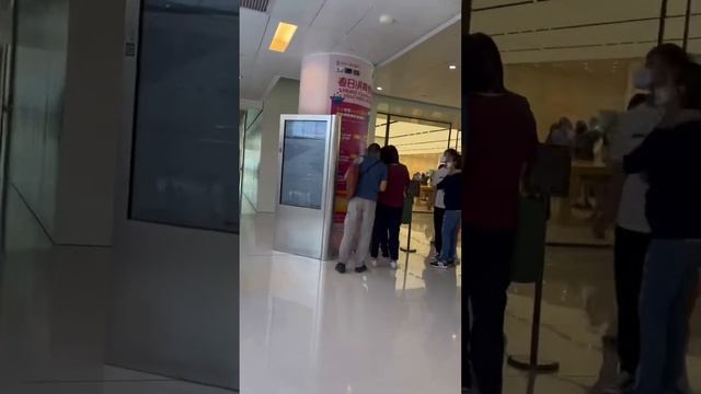 Mua Iphone 13 - tại Shatin New Town Plaza Hong Kong / #iphone13 #shatin #hongkong #emily