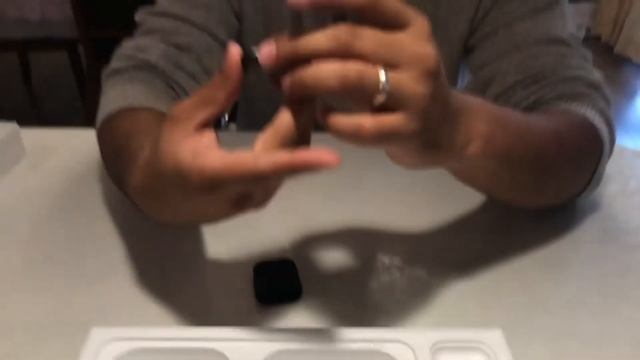 Unboxing Apple Watch Series 5