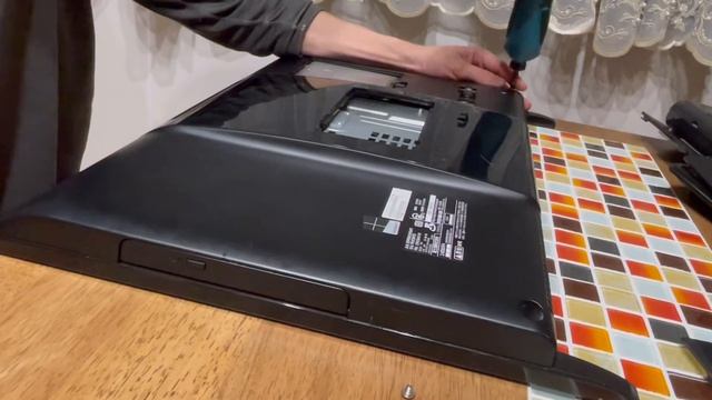 初心者がパソコンメモリ増設SSD交換やってみた！