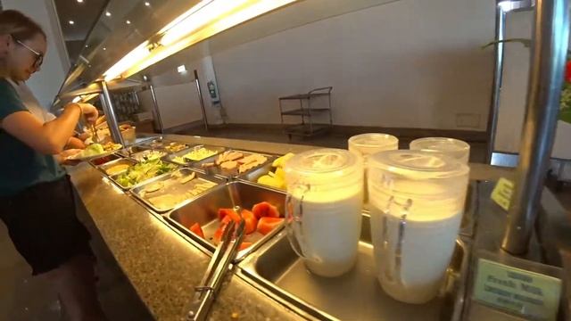 Завтрак в отеле Pattaya park