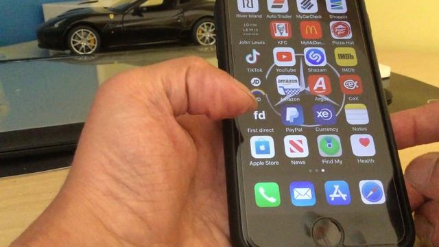 My Quick Review Of My (2020) iPhone 📱 SE 256GB Black After 1 Month Use