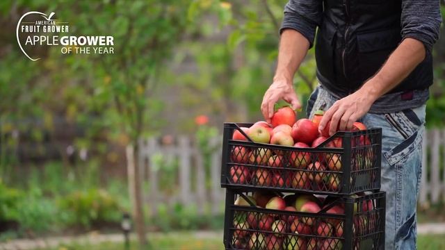 Nominate a Grower for the 2024 Apple Grower of the Year award