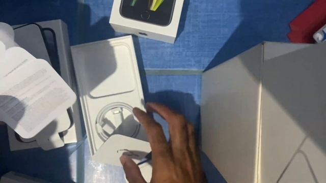 Unboxing do iPhone 12
