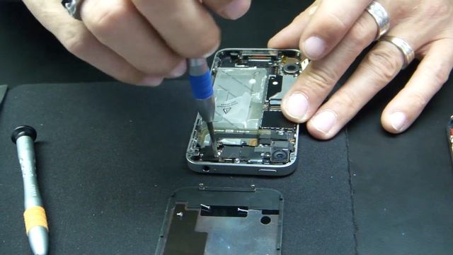 iPhone 4 Cdma front display teardown