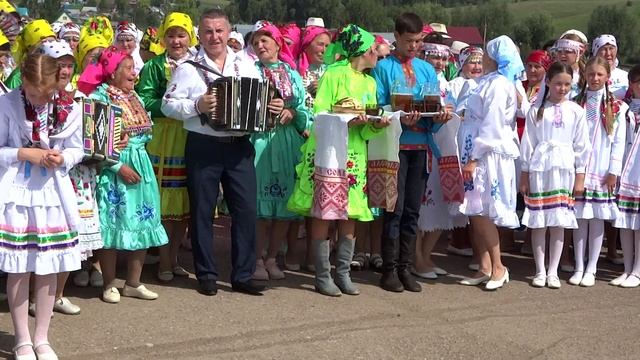 Начало праздника в д. Курманаево. Видео Василия Хайбуллина