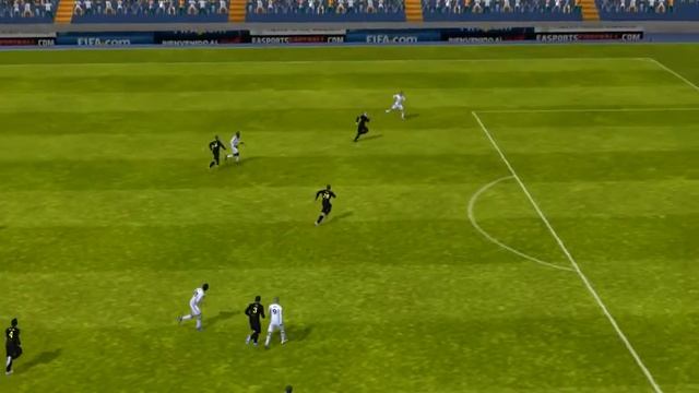 FIFA 13 iPhone/iPad - Real Madrid vs. FC Barcelona