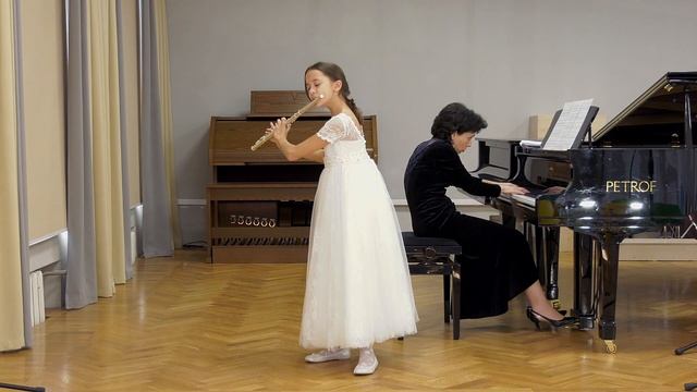 Bach - Gounod, "Ave Maria" , Shubina Evgenia(flute), Ber Olga (piano)