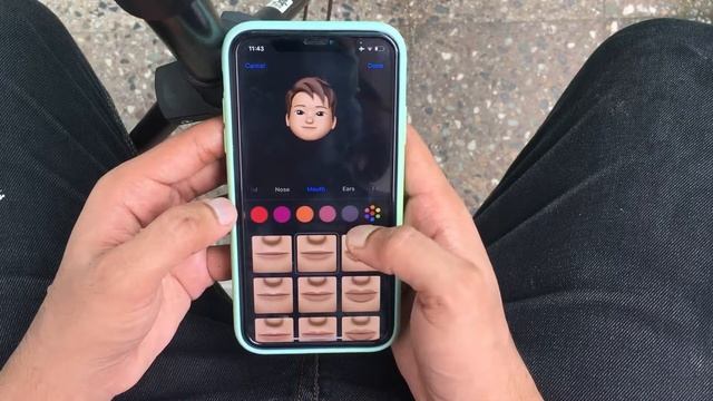 How to customise Memoji Stickers on iPhone