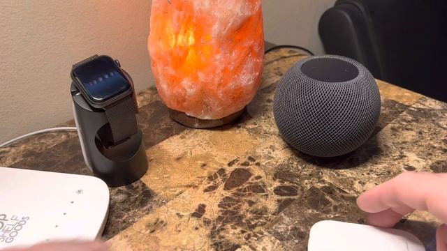 Unboxing Apple AirTag