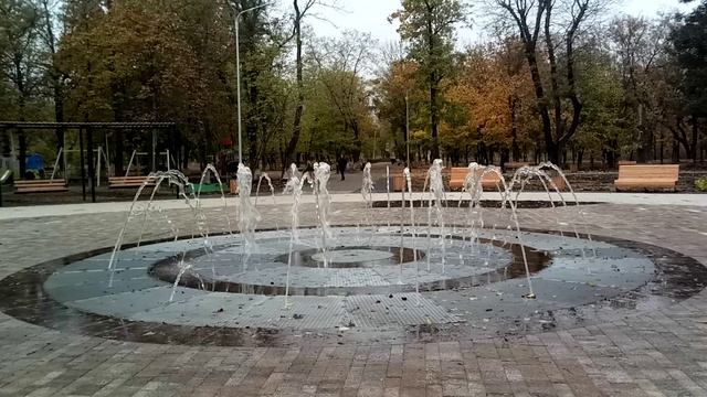 Фонтан в парке