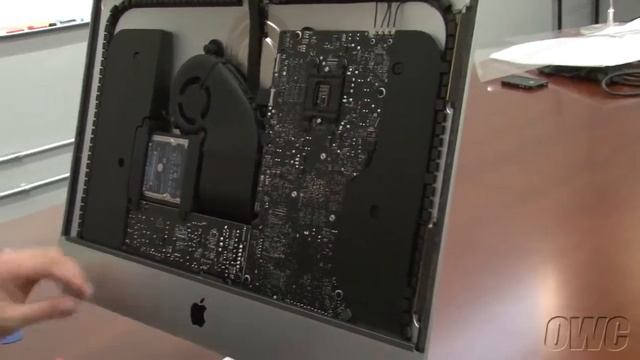 Ynzal | 21 5 iMac 2012 Teardown