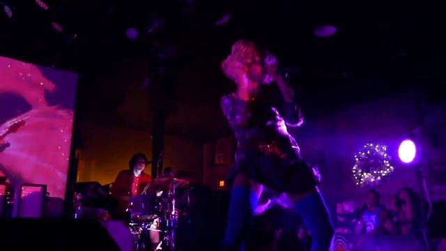 Of Montreal (05) Dour Percentage @ Vinyl Music Hall (2017-12-14)