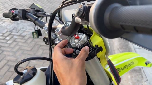 CRF 250F 2022 Y HUSQVARNA 250FE 2020  El JOHANHN 