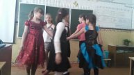 Пошла млада за водой