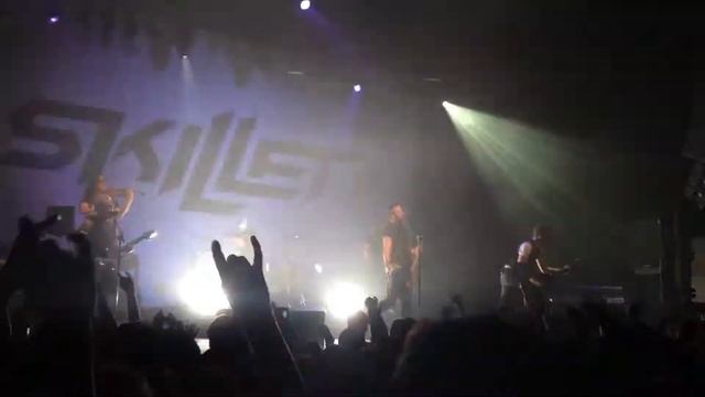 Skillet- Comatose LIVE @013 Tilburg, 18 oktober 2014