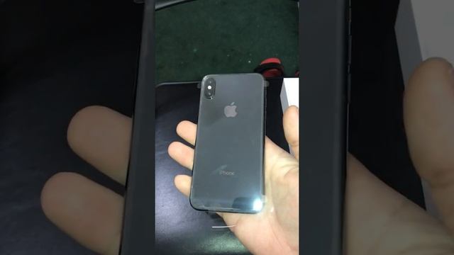 Unboxing the iPhone X 256 GB