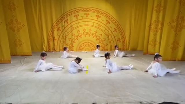 танец "ритмика" дсЧуораанчык Усун-Кюель Усть-Алдан