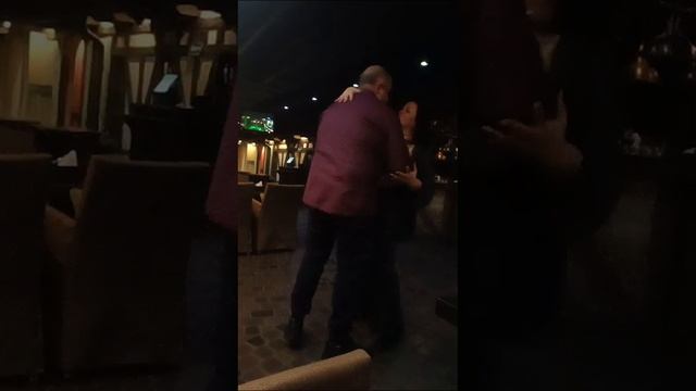 Кто женщину ужинает,тот ее и танцует 🙂#муж #husband #love #dance