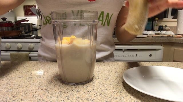 Apple Cinnamon Smoothie - DISH #27  *** 33/33/33 VEGAN CHALLENGE