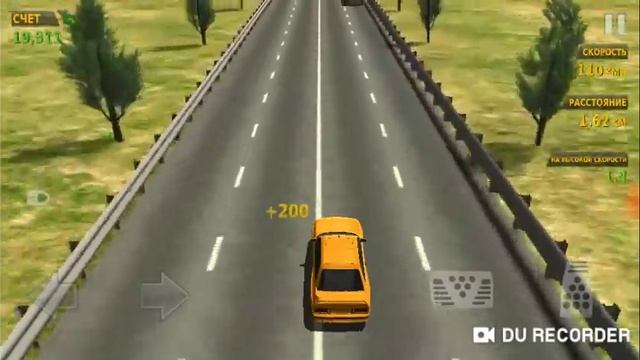 Играю в игру Traffic Racer