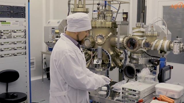 Установка молекулярно-лучевой эпитаксии материалов группы A3B5