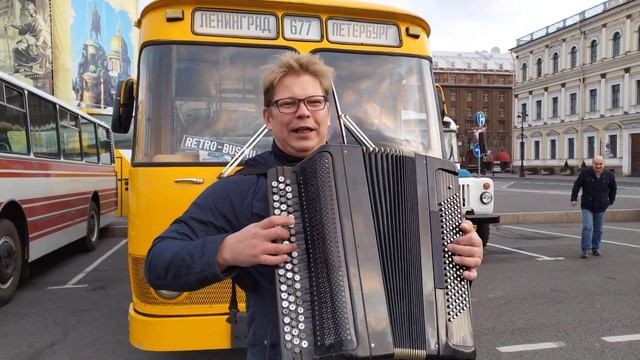 Видео поздравление с днём рождения для Виктора от Александра и Яны