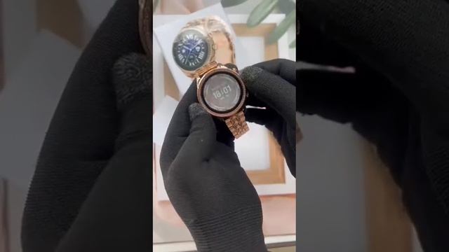 FOSSIL MICHEAL KORS ACCESS  Smartwatch wear OS by Google comfortable with iPhone and Android phone