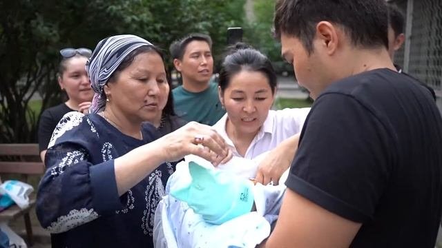 Красивая и трогательная выписка из роддома ИСА