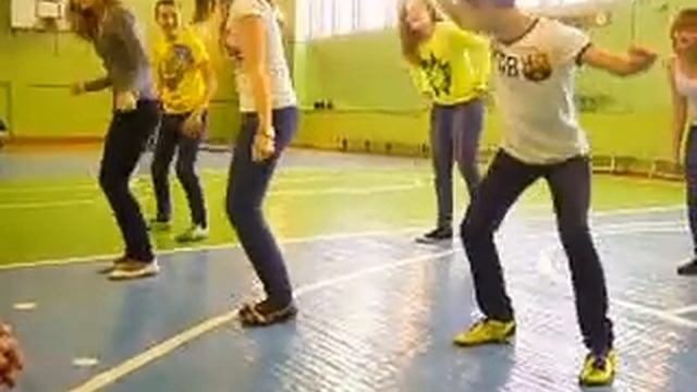 танцы в школе № 19