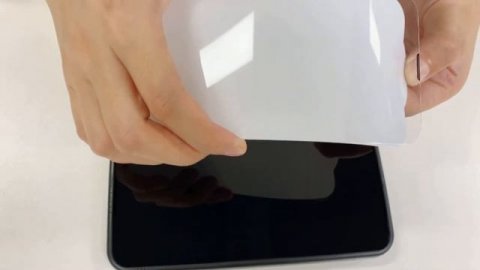 How to Install Screen Protector iPhone 13 Pro Max