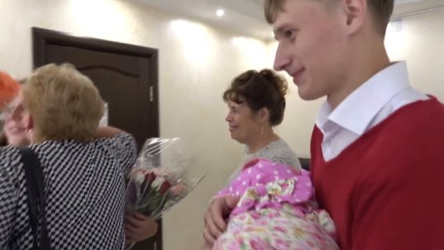 Выписка из роддома г. Владивосток