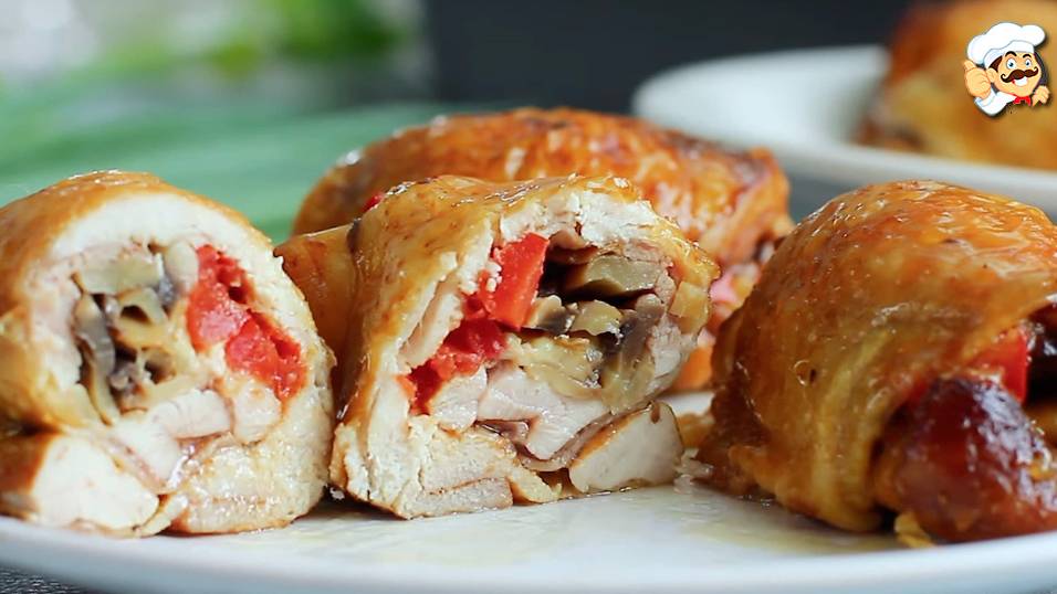 Сочные куриные бедра в духовке. Все, кто пробовал эту курицу, просили добавки!