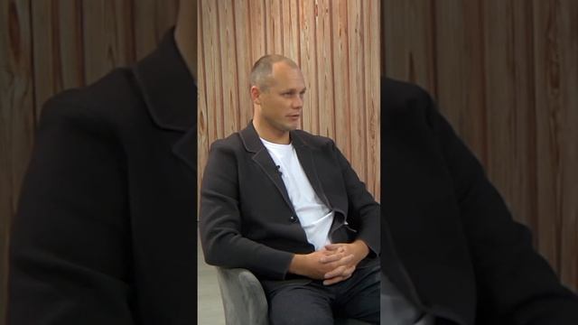 А полное интервью смотри у нас в профилеПодписывайся у нас много про ремонт #ремонт #ремонтквартир