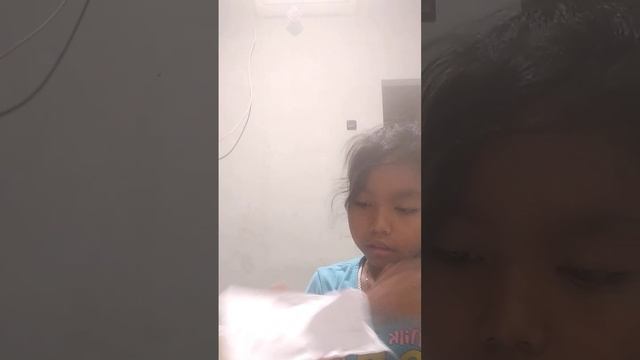 ini aku gak bikin ya tapi di kasih sama bestie aku nih nama cenelnya gisela azzahra itu ya cenelnya