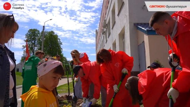 Актион Студенты в Чебоксарах. Посадка деревьев
