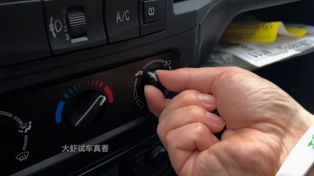 Wuling Zhiguang Automobile 1.5L 2023 7 seats immersive experience | 23款五菱之光 1.5L 7座位+沉浸式体验