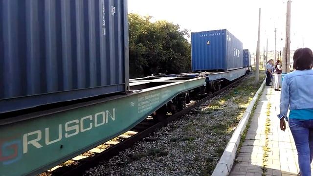 Тепловоз с прицепом