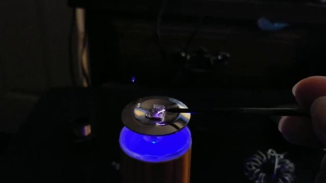 Tesla Coil playing Megalovania
