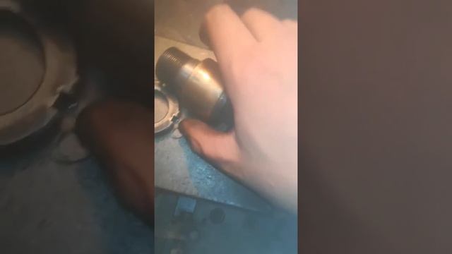 Токарний верстат 1а616. Ремонтна втулка червяка подачи