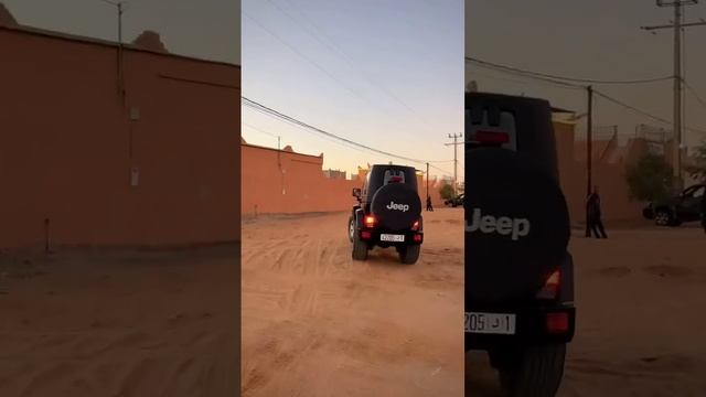 В Марокко создали самый узкий в мире Jeep Wrangler.